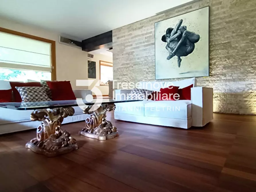 Immagine 10 di Villa in vendita  in Via Roma a Ponzano Veneto