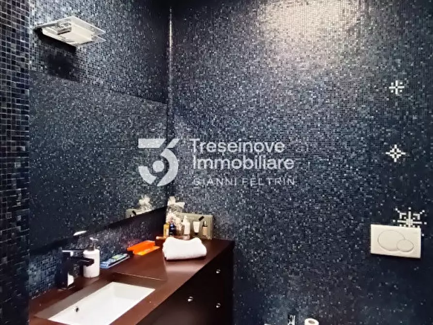 Immagine 26 di Villa in vendita  in Via Roma a Ponzano Veneto