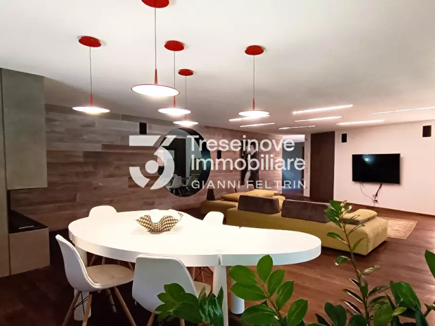 Immagine 38 di Villa in vendita  in Via Roma a Ponzano Veneto