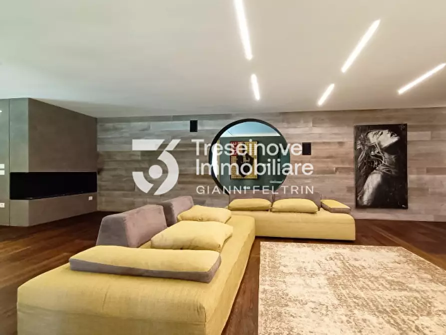 Immagine 39 di Villa in vendita  in Via Roma a Ponzano Veneto