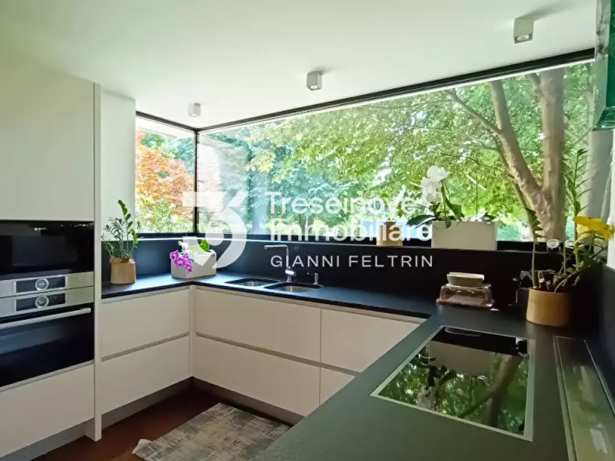 Immagine 41 di Villa in vendita  in Via Roma a Ponzano Veneto