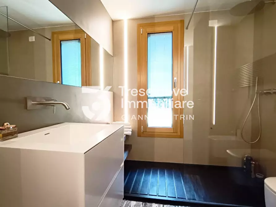 Immagine 48 di Villa in vendita  in Via Roma a Ponzano Veneto