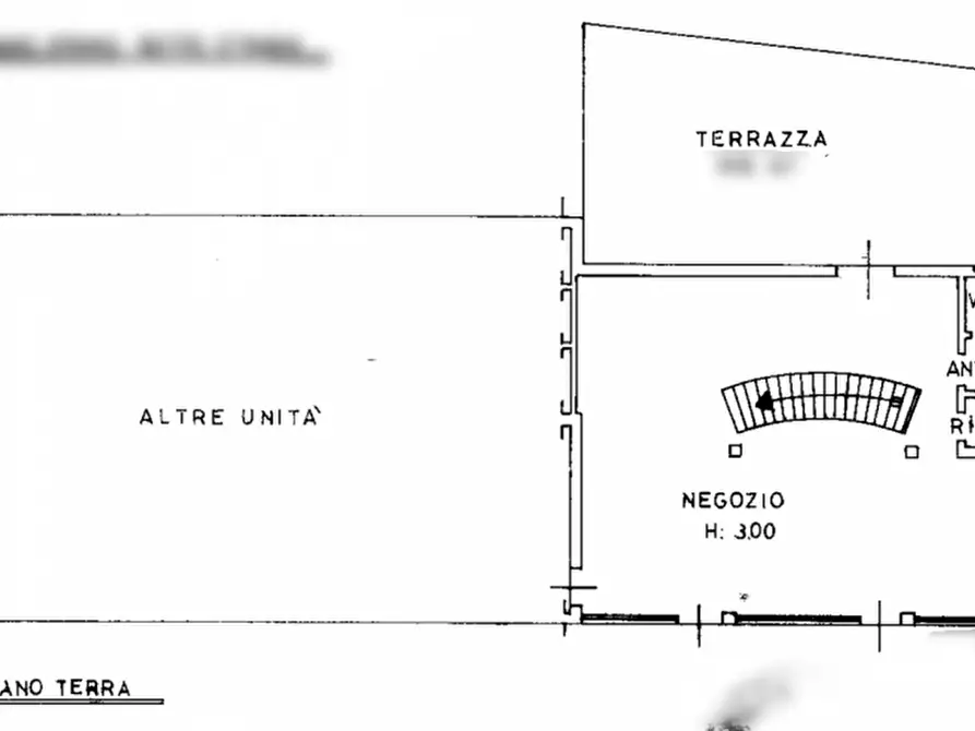 Immagine 3 di Negozio in vendita  in VIALE EUROPA a San Martino Di Lupari