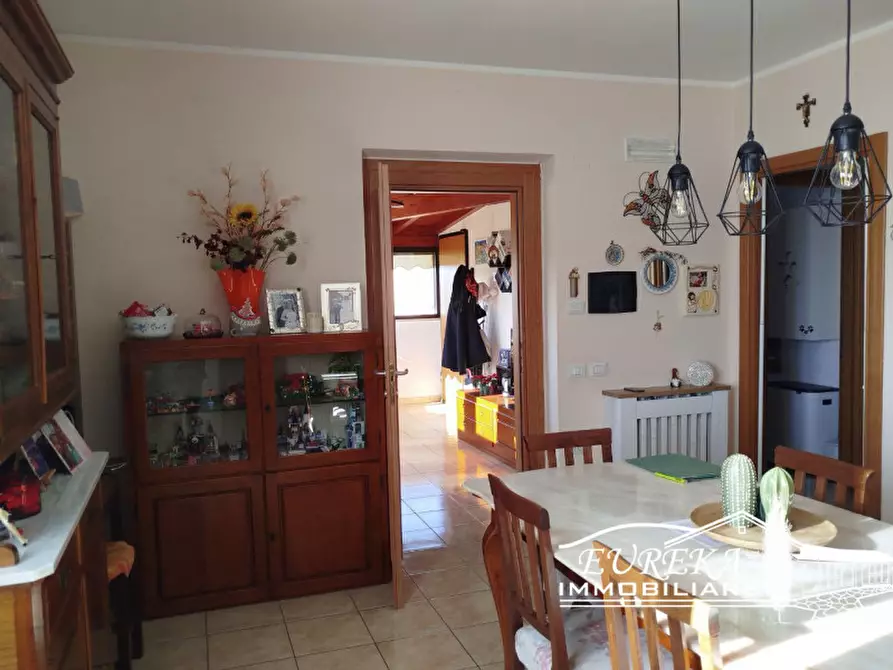 Immagine 5 di Appartamento in vendita  in strada statale 71 umbro casentinese a Castiglione Del Lago