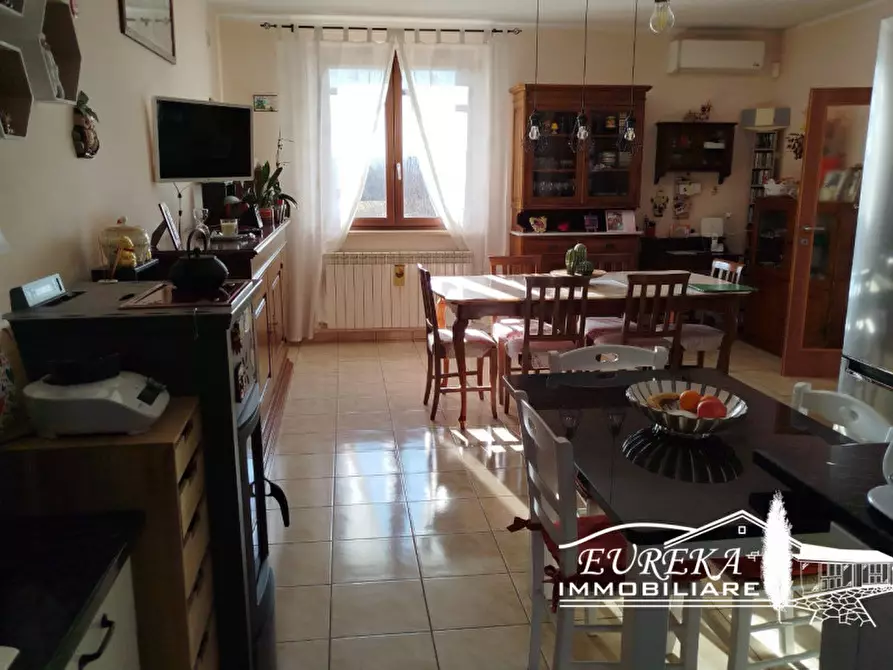 Immagine 7 di Appartamento in vendita  in strada statale 71 umbro casentinese a Castiglione Del Lago