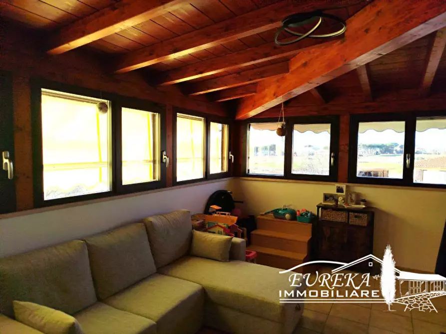 Immagine 10 di Appartamento in vendita  in strada statale 71 umbro casentinese a Castiglione Del Lago