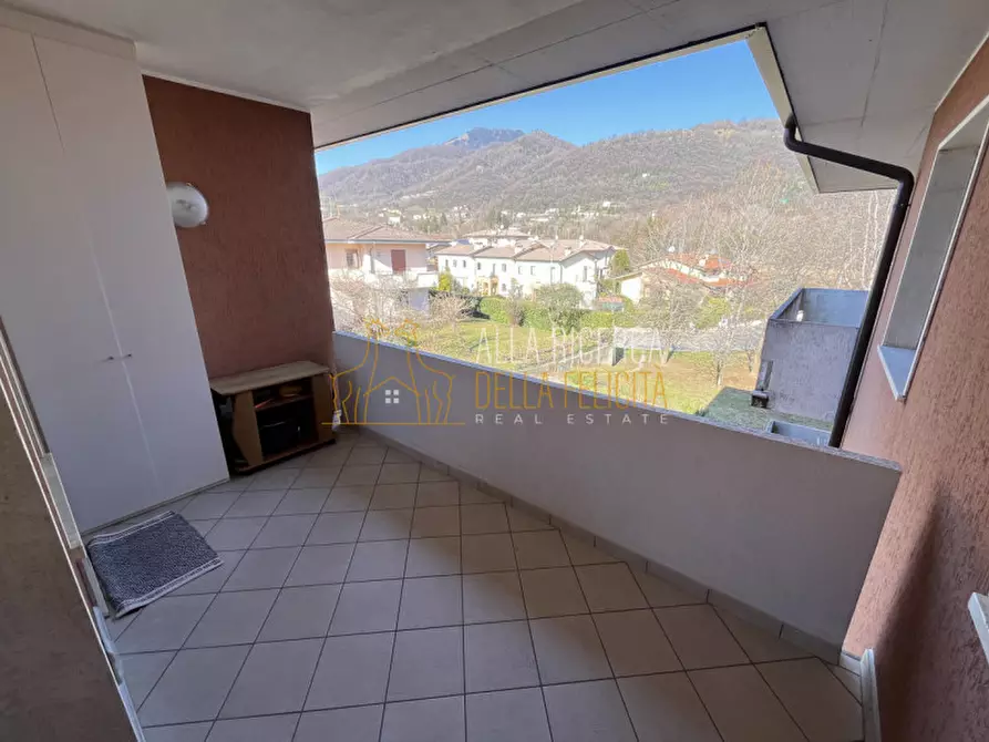 Immagine 8 di Appartamento in vendita  in Via Cristoforo Colombo 110 a Schio