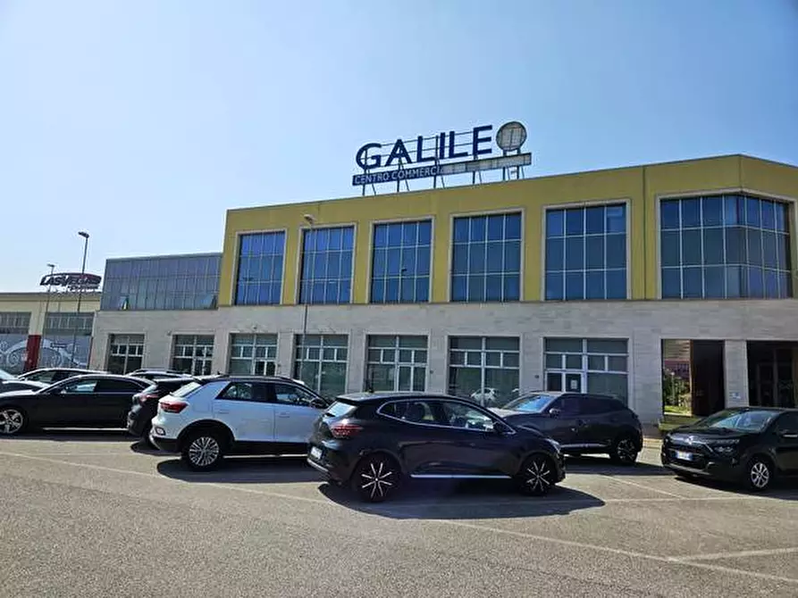 Immagine 1 di Ufficio in vendita  in via Norvegia a Cascina