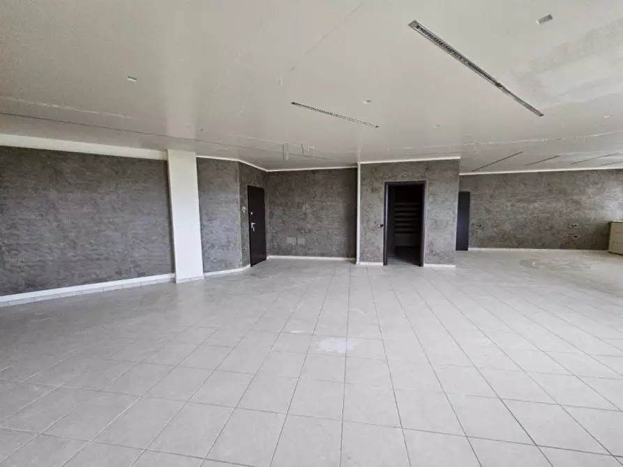 Immagine 5 di Ufficio in vendita  in via Norvegia a Cascina