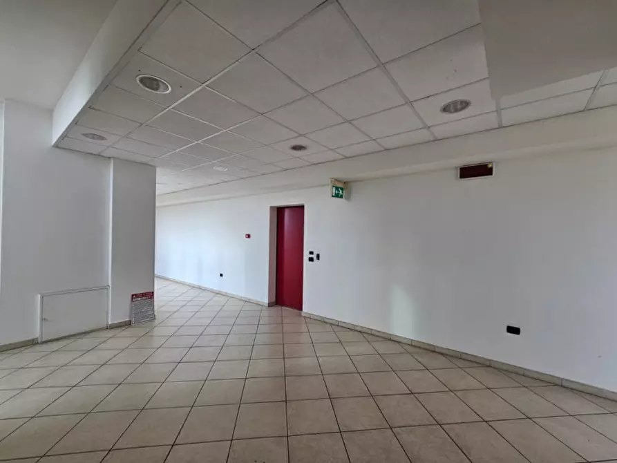 Immagine 6 di Ufficio in vendita  in via Norvegia a Cascina