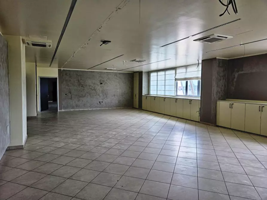 Immagine 18 di Ufficio in vendita  in via Norvegia a Cascina