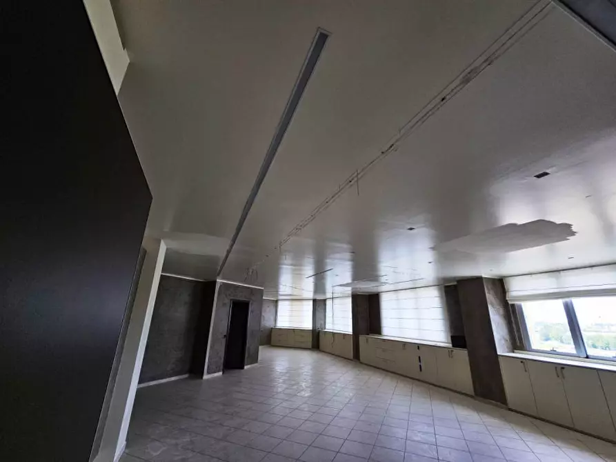 Immagine 20 di Ufficio in vendita  in via Norvegia a Cascina