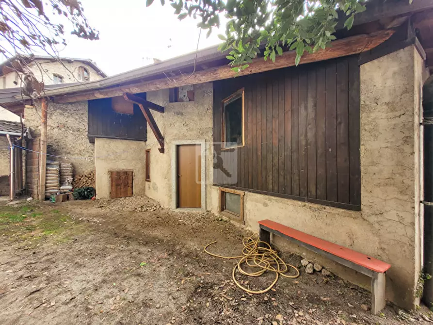 Immagine 5 di Rustico / casale in vendita  in Via III Novembre 3 a Ledro