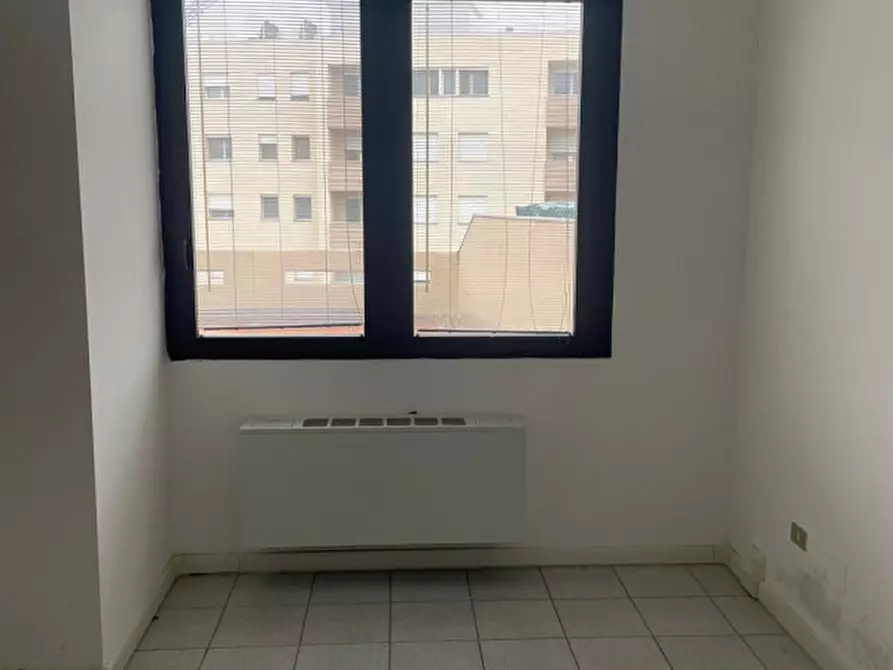 Immagine 4 di Ufficio in affitto  in Via Cavallotti a Sassuolo