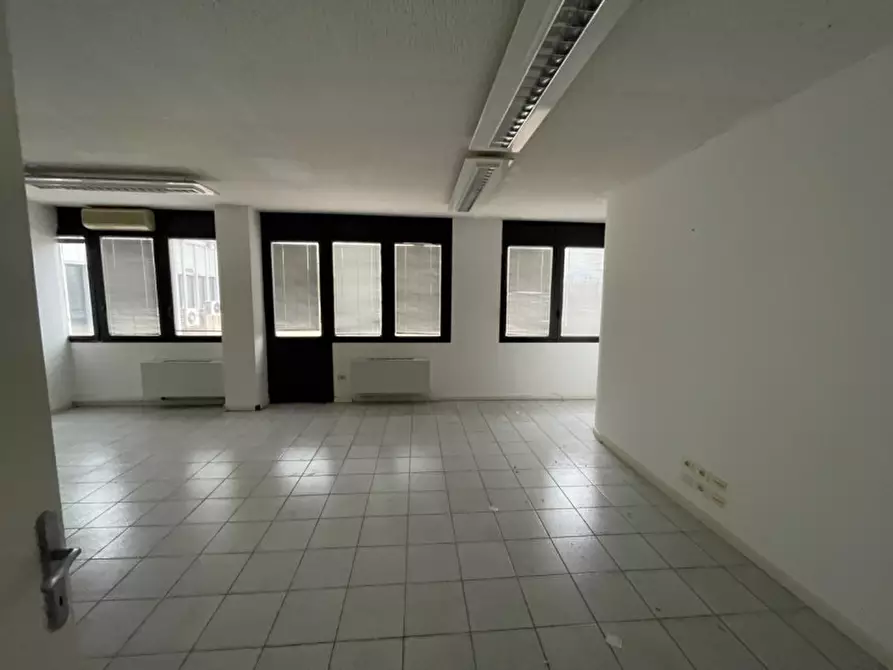Immagine 7 di Ufficio in affitto  in Via Cavallotti a Sassuolo