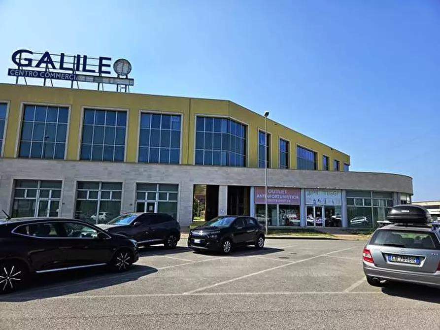 Immagine 3 di Ufficio in vendita  in via Norvegia a Cascina