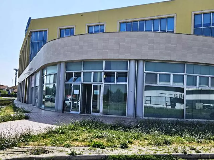 Immagine 18 di Ufficio in vendita  in via Norvegia a Cascina