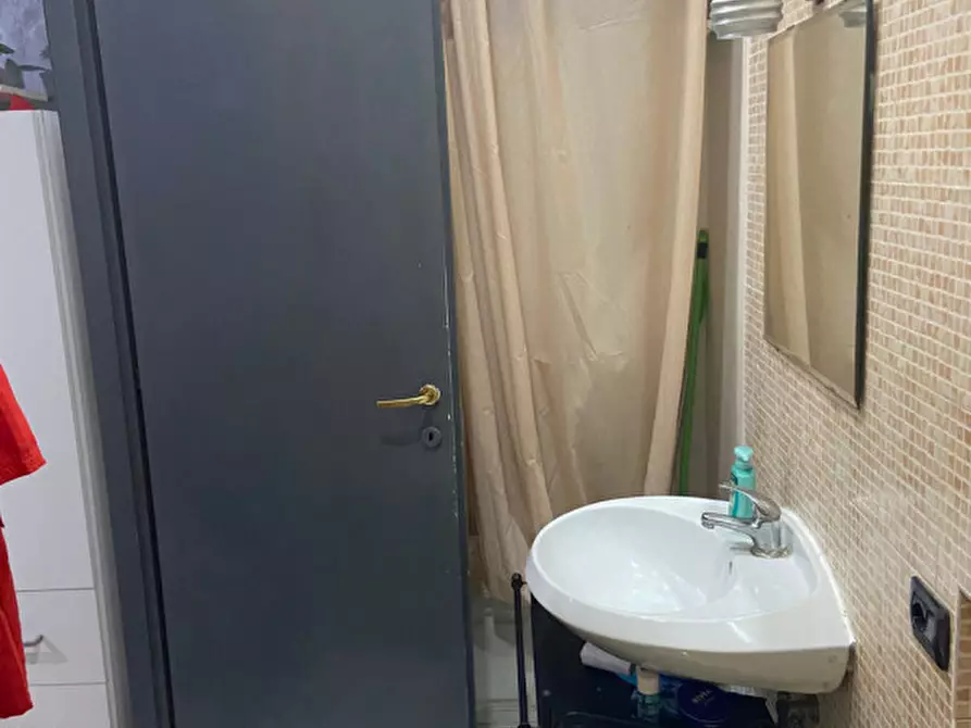 Immagine 6 di Appartamento in affitto  in Via Foria 31 a Napoli