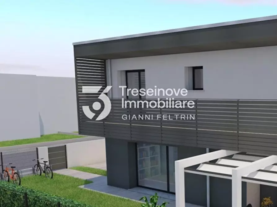 Immagine 6 di Casa bifamiliare in vendita  in Strada del pozzetto a Treviso