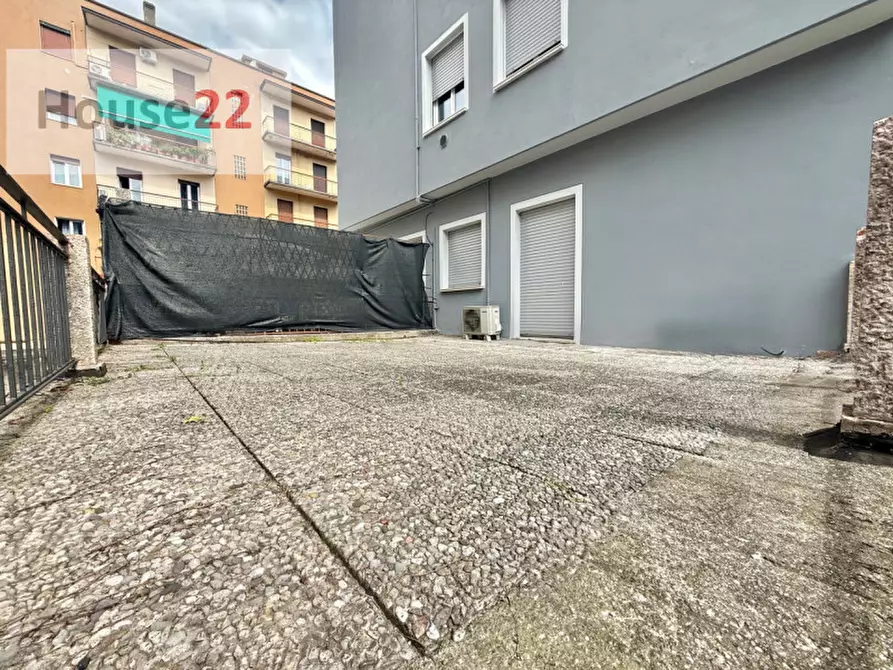 Immagine 14 di Negozio in vendita  in Via Crocifissa di Rosa 93 a Brescia