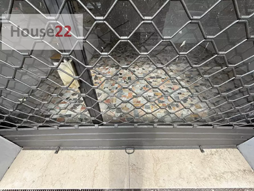 Immagine 15 di Negozio in vendita  in Via Crocifissa di Rosa 93 a Brescia