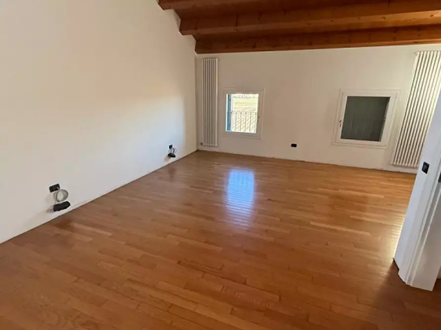 Immagine 17 di Villa in vendita  in Via bosco di sopra a Camisano Vicentino