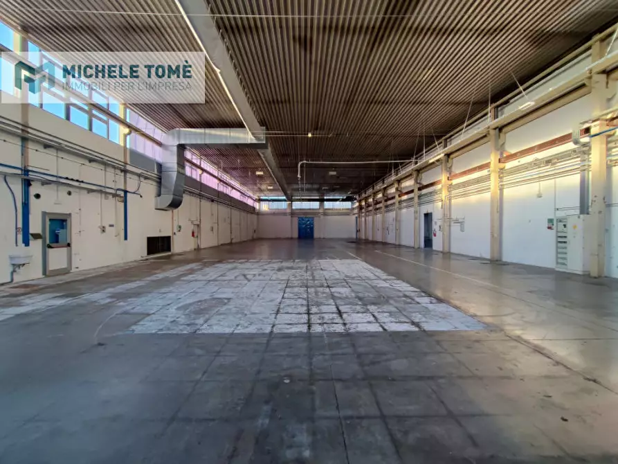 Immagine 1 di Capannone industriale in affitto  in Via gardesane a Verona