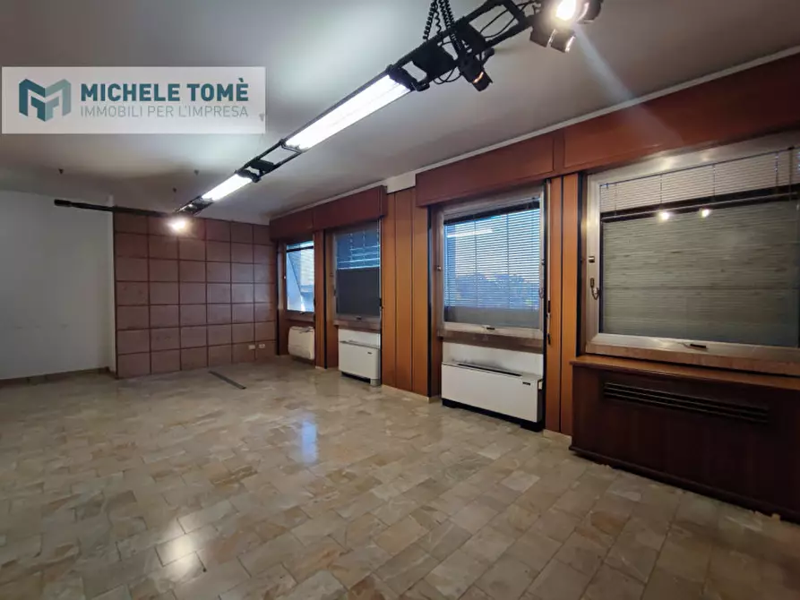 Immagine 6 di Capannone industriale in affitto  in Via gardesane a Verona