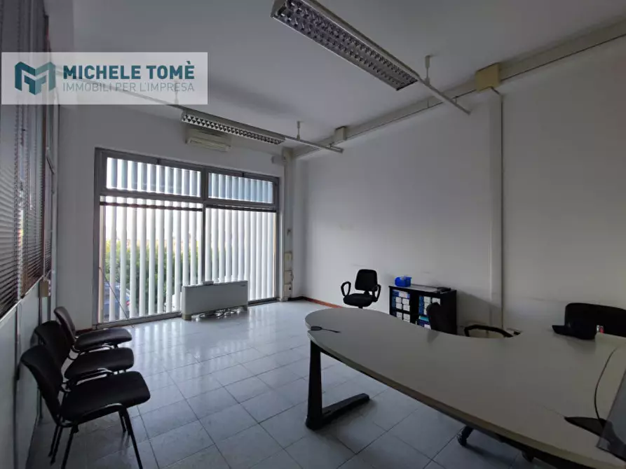 Immagine 10 di Capannone industriale in affitto  in Via gardesane a Verona