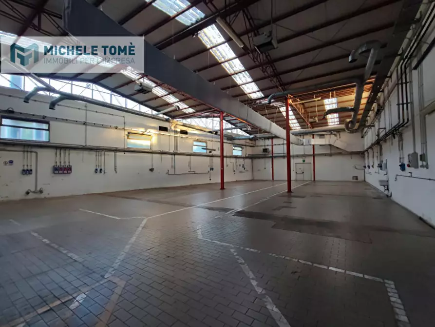 Immagine 15 di Capannone industriale in affitto  in Via gardesane a Verona