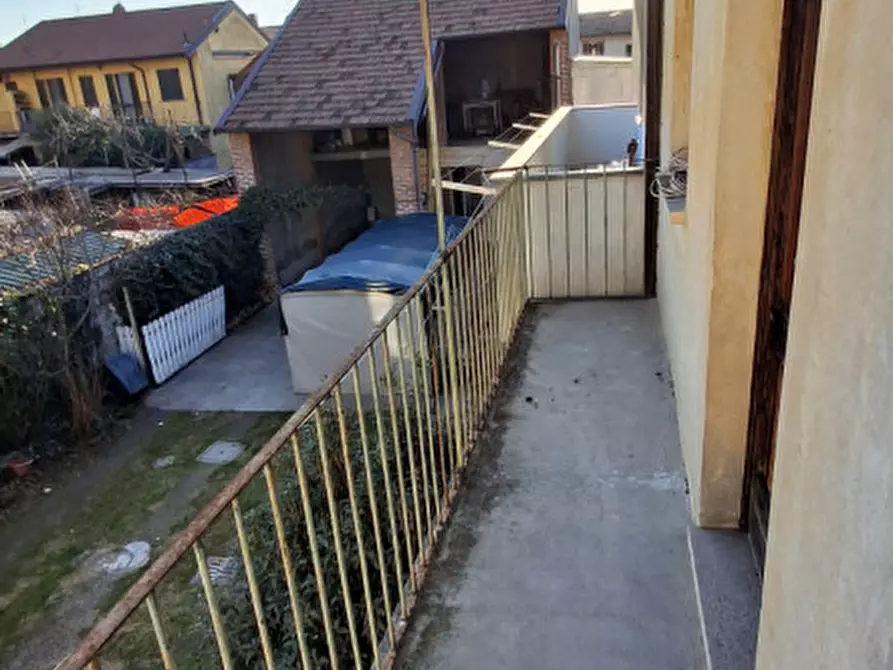 Immagine 12 di Appartamento in vendita  in Via Umberto I a Robecchetto Con Induno