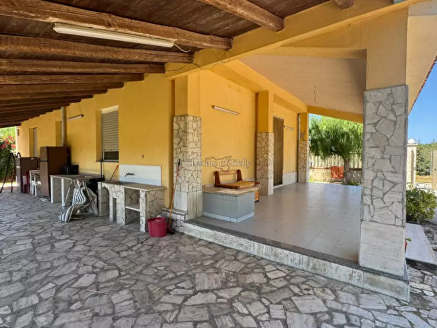 Immagine 2 di Casa indipendente in vendita  in Via delle Angurie a Ispica