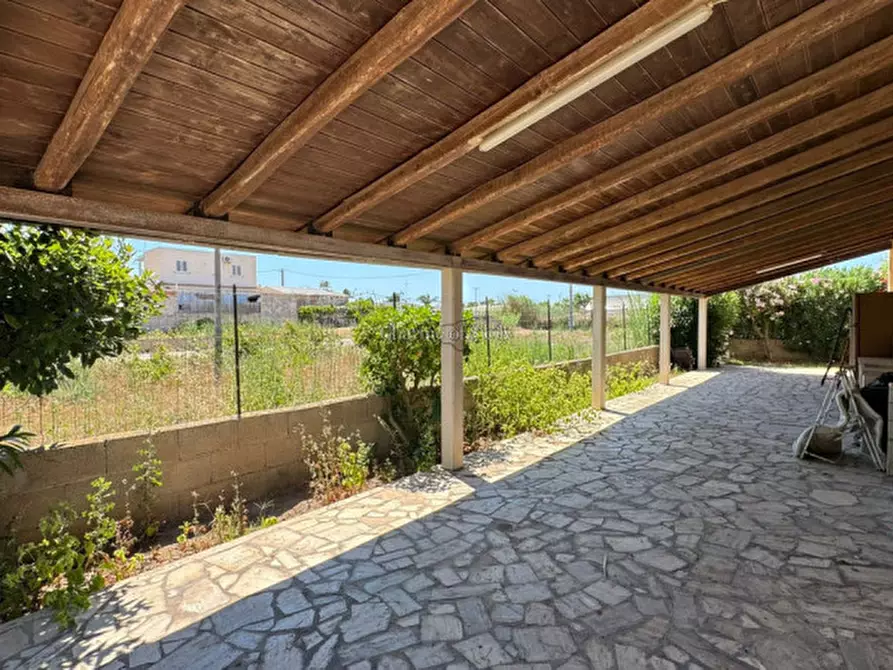 Immagine 3 di Casa indipendente in vendita  in Via delle Angurie a Ispica