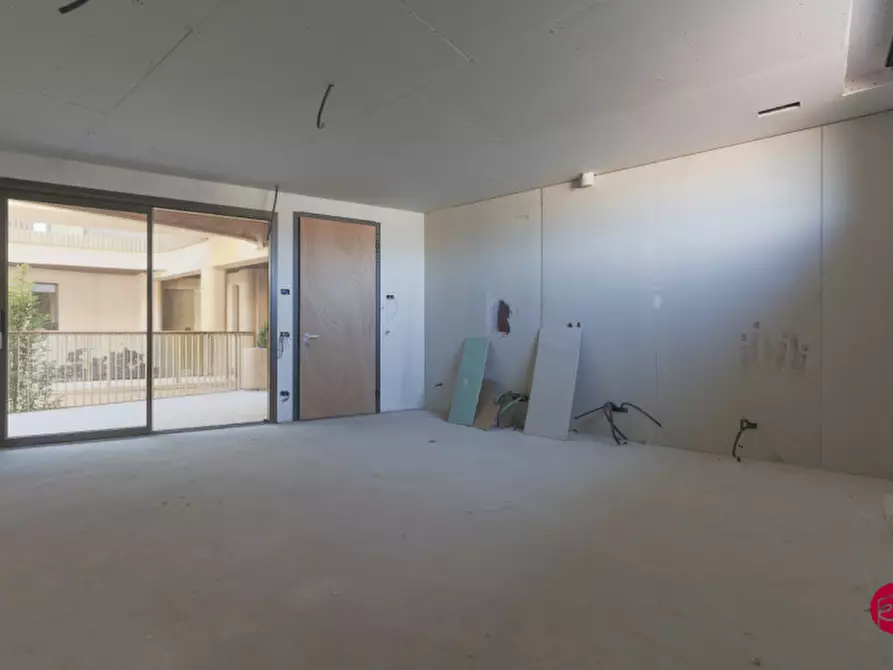 Immagine 37 di Appartamento in vendita  a Santarcangelo Di Romagna