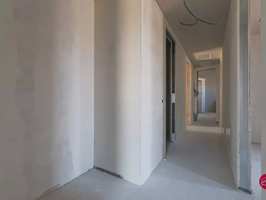 Immagine 47 di Appartamento in vendita  a Santarcangelo Di Romagna