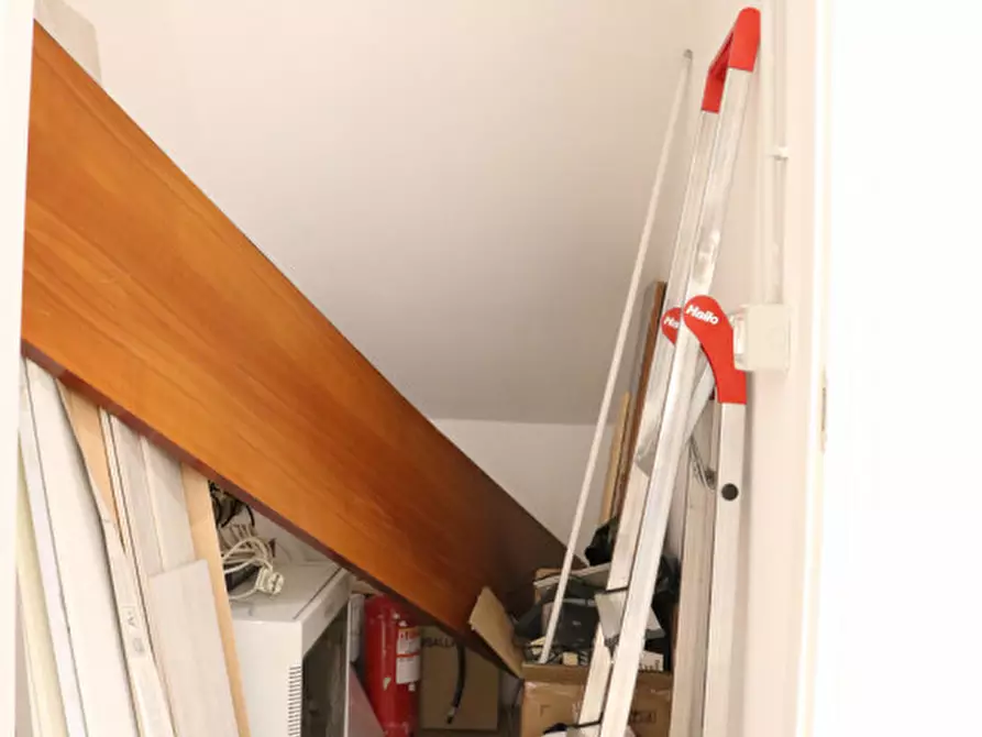 Immagine 11 di Negozio in affitto  in Via Mainardo a Merano .Meran.