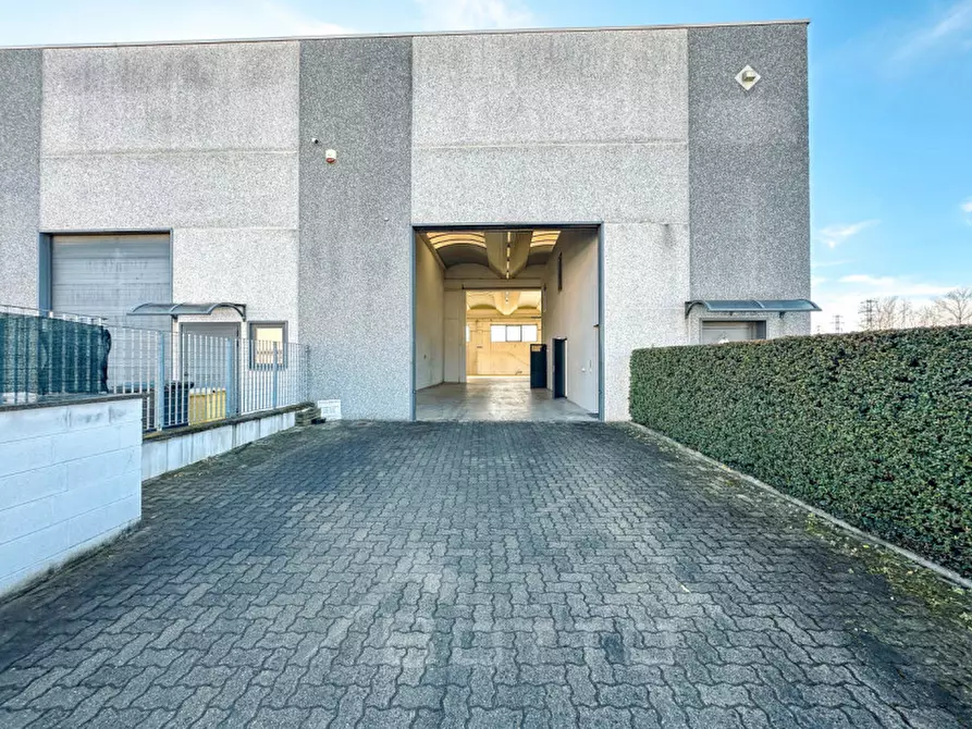 Immagine 21 di Capannone industriale in vendita  in Via Ottaviano 45 a Gattinara