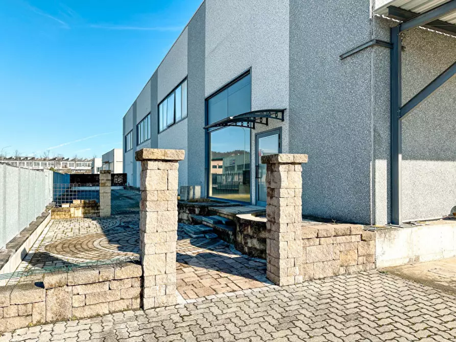 Immagine 22 di Capannone industriale in vendita  in Via Ottaviano 45 a Gattinara