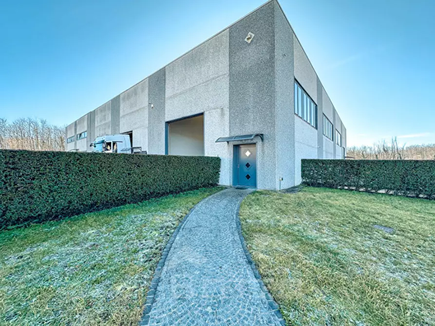 Immagine 23 di Capannone industriale in vendita  in Via Ottaviano 45 a Gattinara