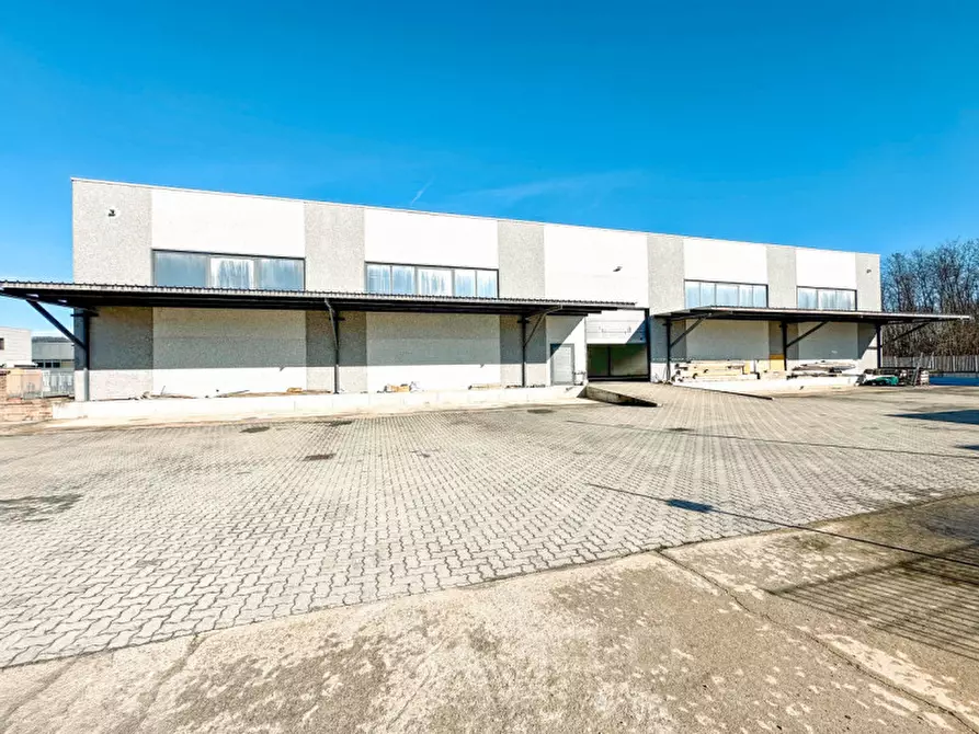 Immagine 24 di Capannone industriale in vendita  in Via Ottaviano 45 a Gattinara