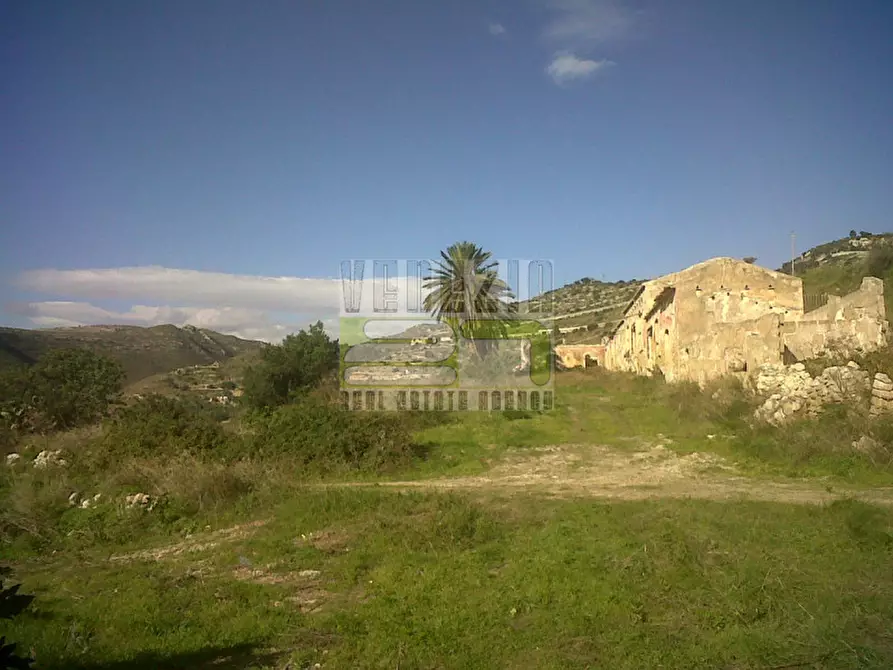 Immagine 2 di Rustico / casale in vendita  a Avola