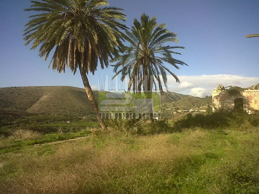 Immagine 9 di Rustico / casale in vendita  a Avola