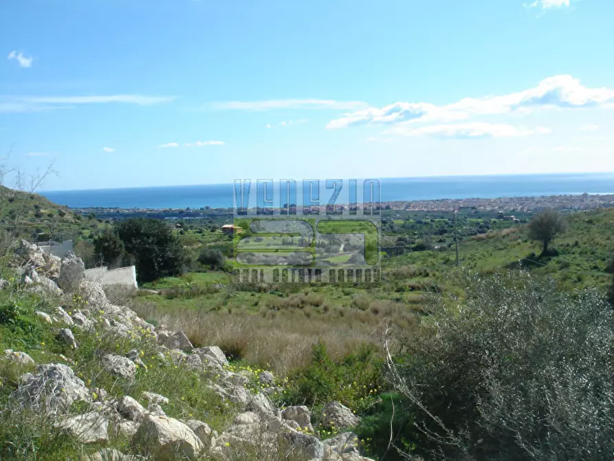 Immagine 11 di Rustico / casale in vendita  a Avola