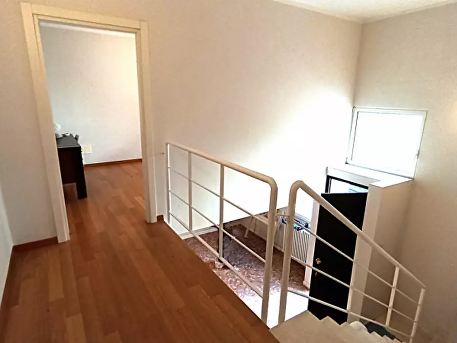 Immagine 5 di Ufficio in affitto  a Fasano