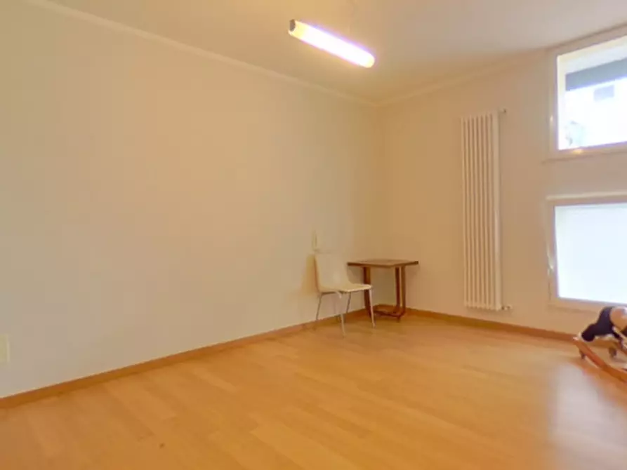 Immagine 7 di Ufficio in affitto  a Fasano