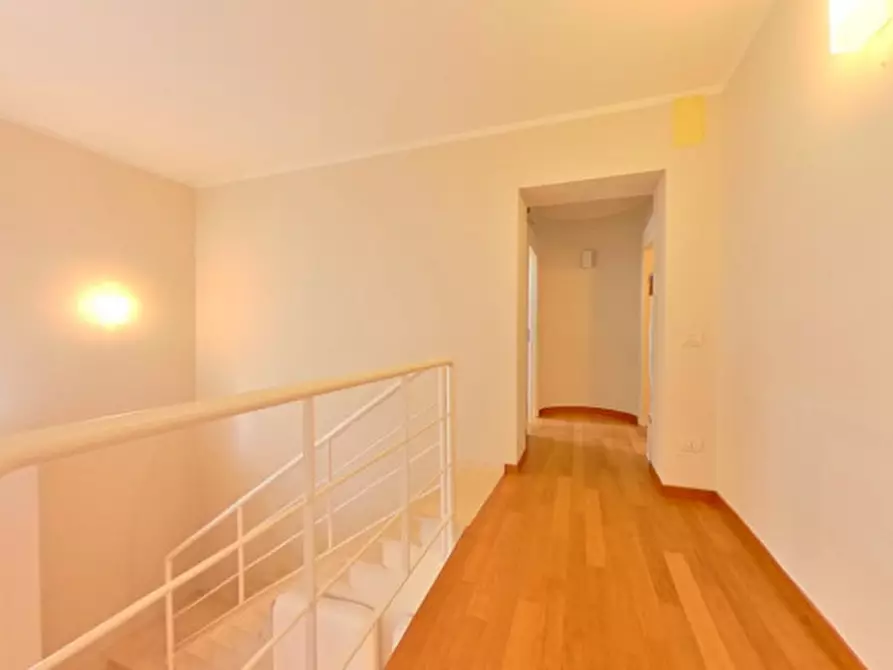 Immagine 8 di Ufficio in affitto  a Fasano