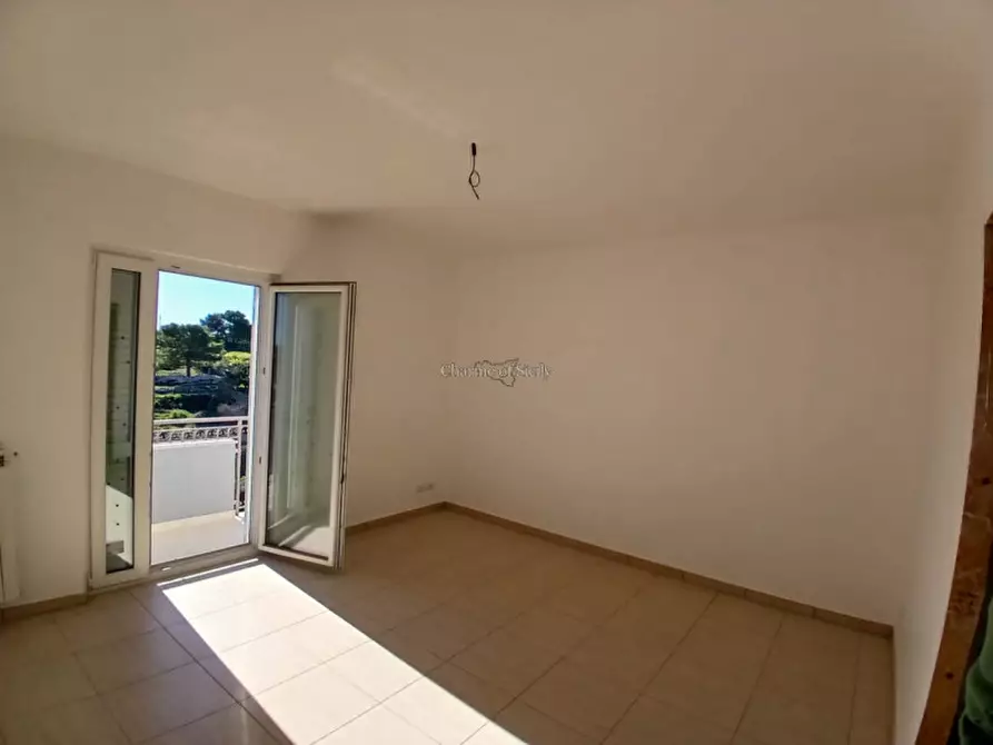 Immagine 30 di Appartamento in vendita  a Modica