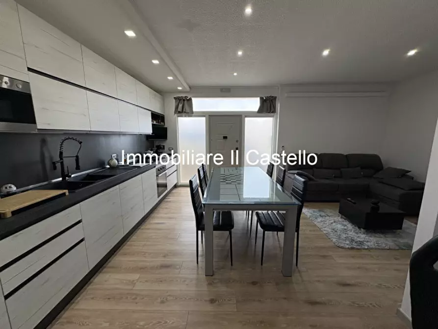 Immagine 3 di Appartamento in vendita  in località muffa a Castiglione Del Lago