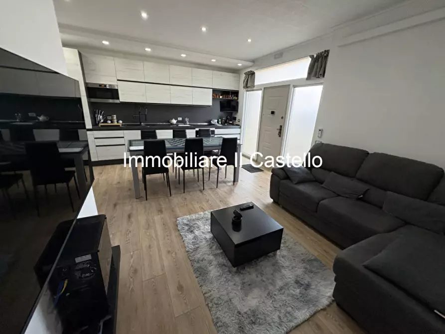 Immagine 21 di Appartamento in vendita  in località muffa a Castiglione Del Lago