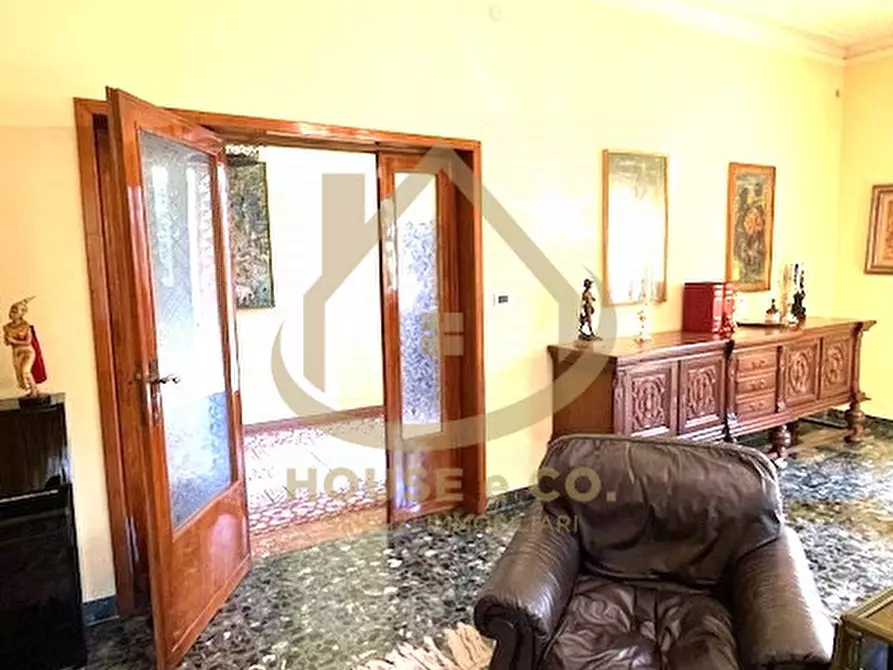 Immagine 5 di Villa in vendita  in Via Beatrice D'Este a Vigevano